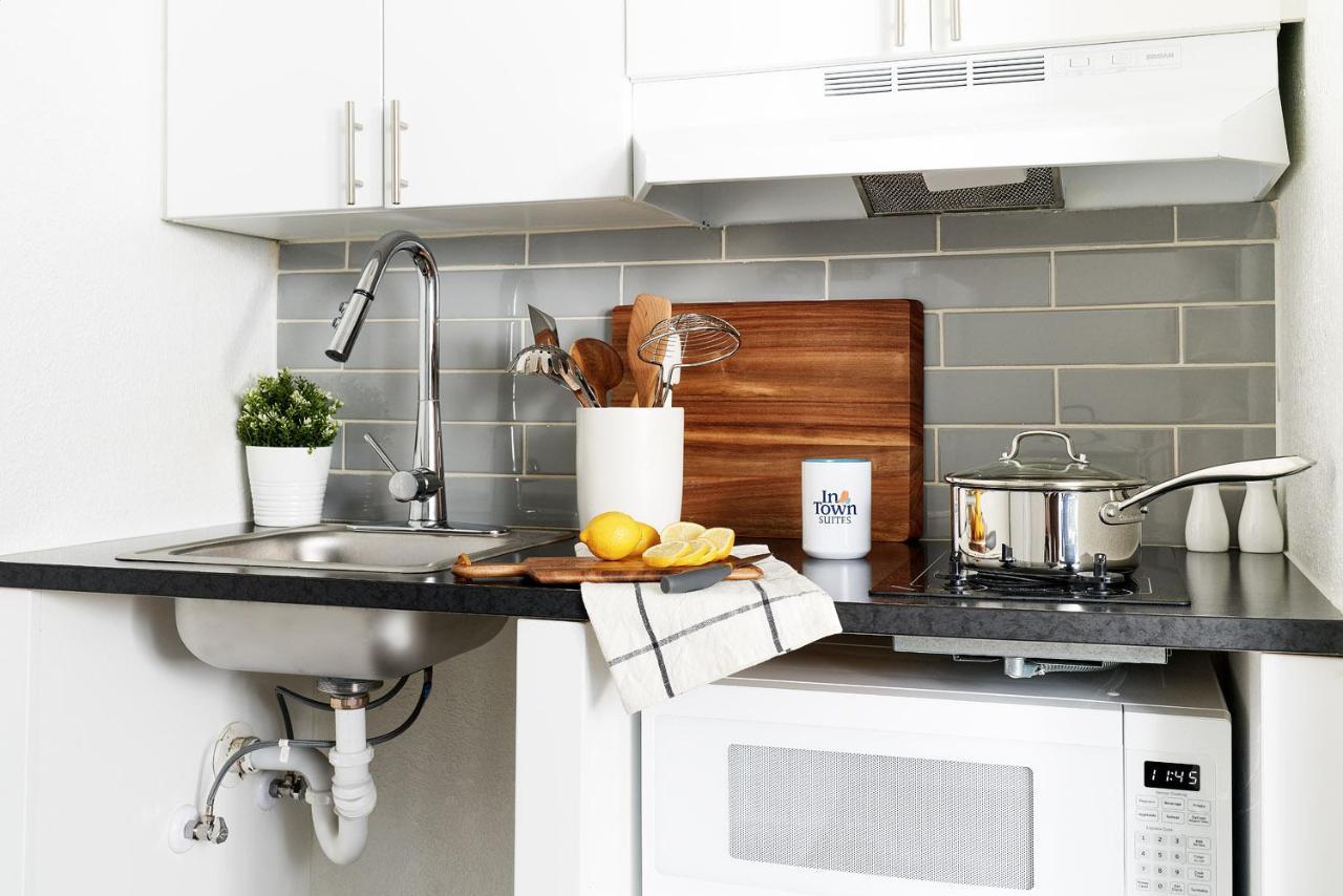 Intown Suites Extended Stay Select Houston Tx - Brookhollow エクステリア 写真