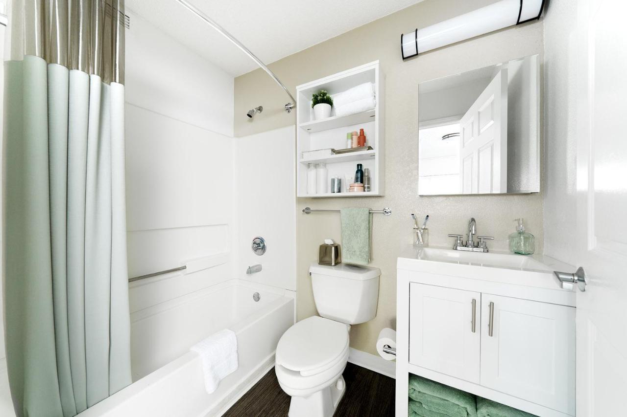 Intown Suites Extended Stay Select Houston Tx - Brookhollow エクステリア 写真
