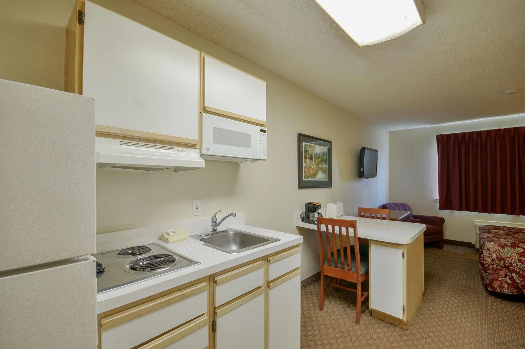 Intown Suites Extended Stay Select Houston Tx - Brookhollow エクステリア 写真